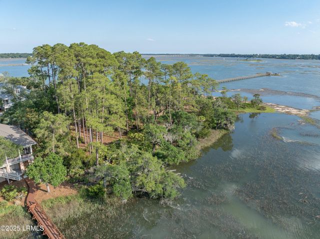 418 Islands Avenue, Beaufort, SC 29902