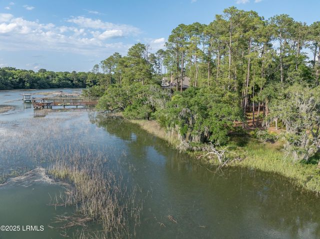 418 Islands Avenue, Beaufort, SC 29902