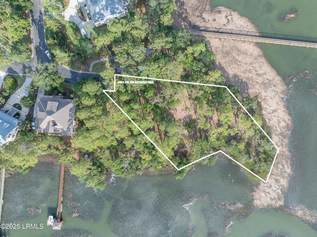 418 Islands Avenue, Beaufort, SC 29902