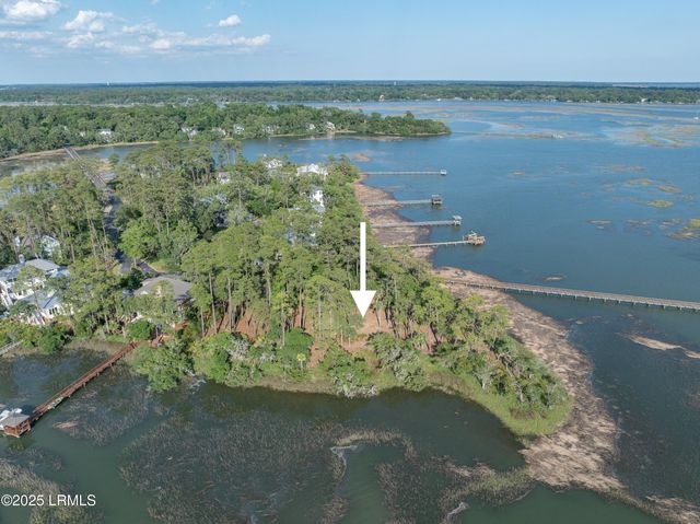 418 Islands Avenue, Beaufort, SC 29902