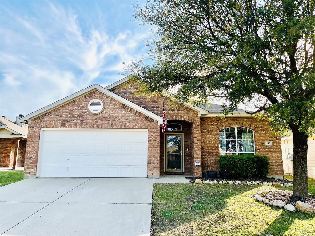 1113 Day Dream Drive, Fort Worth, TX 76052