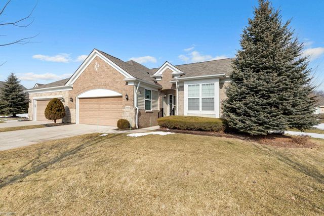 23222 Foxboro Street, Macomb Twp, MI 48042