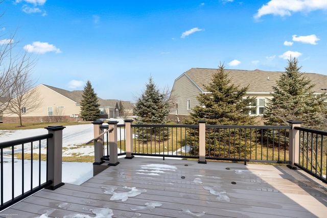 23222 Foxboro Street, Macomb Twp, MI 48042