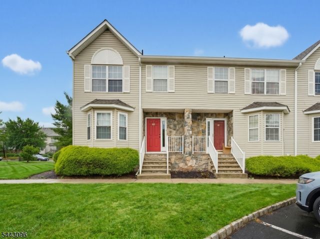 57 Victoria Dr, Franklin Twp., NJ 08873