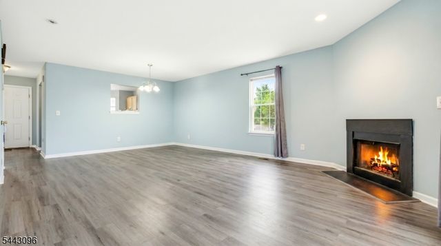 57 Victoria Dr, Franklin Twp., NJ 08873
