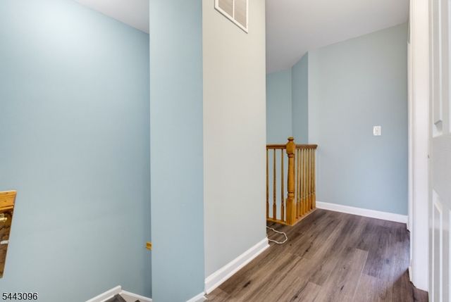 57 Victoria Dr, Franklin Twp., NJ 08873