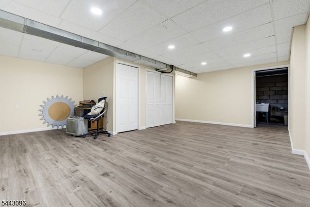 57 Victoria Dr, Franklin Twp., NJ 08873