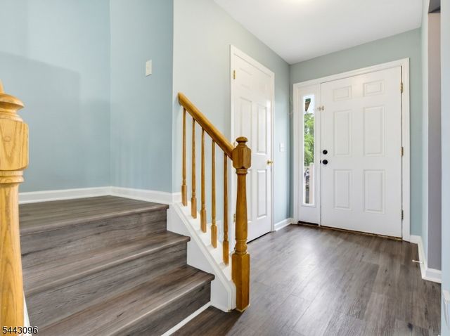 57 Victoria Dr, Franklin Twp., NJ 08873