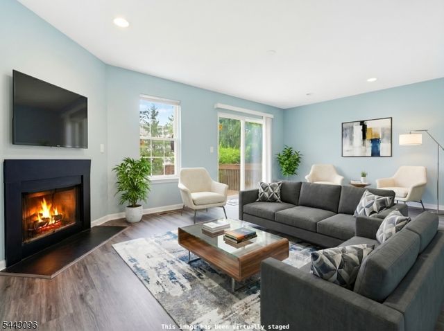 57 Victoria Dr, Franklin Twp., NJ 08873