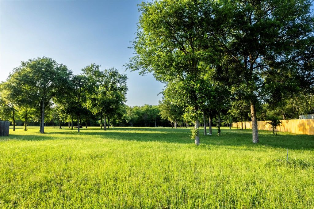 112 Creekwood TRL, Cedar Creek, TX 78612
