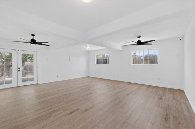 5652 Camino Canada NW, Albuquerque, NM 87114