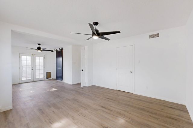 5652 Camino Canada NW, Albuquerque, NM 87114