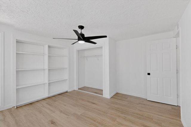 5652 Camino Canada NW, Albuquerque, NM 87114