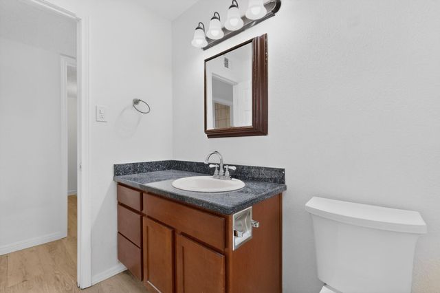 5652 Camino Canada NW, Albuquerque, NM 87114