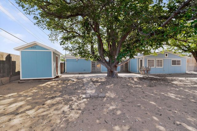 5652 Camino Canada NW, Albuquerque, NM 87114