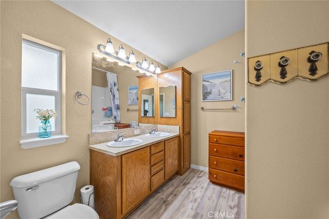 1366 Woodbrook Way, Corona, CA 92882