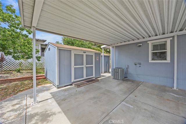 1366 Woodbrook Way, Corona, CA 92882