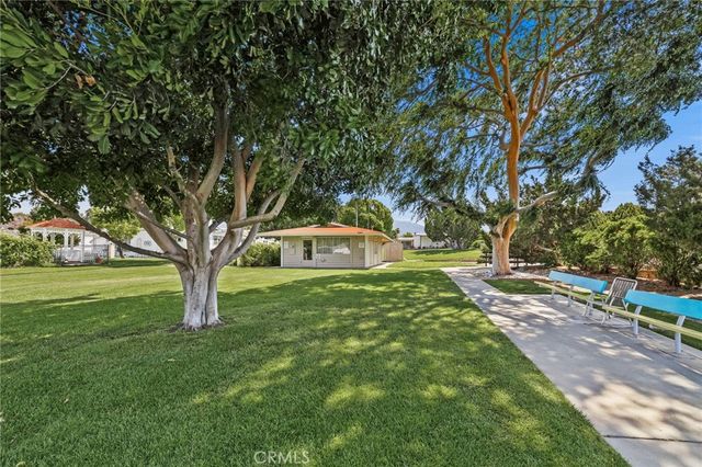 1366 Woodbrook Way, Corona, CA 92882