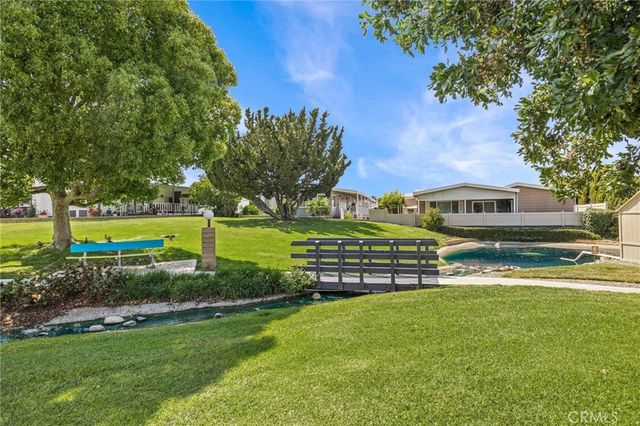 1366 Woodbrook Way, Corona, CA 92882