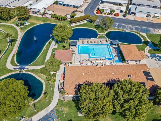 1366 Woodbrook Way, Corona, CA 92882