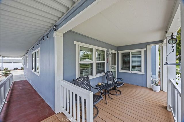 1366 Woodbrook Way, Corona, CA 92882