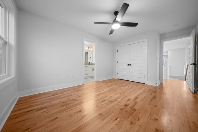 2120B Burns St, Nashville, TN 37216