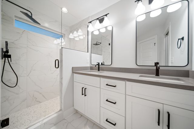 2120B Burns St, Nashville, TN 37216