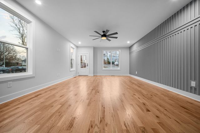 2120B Burns St, Nashville, TN 37216