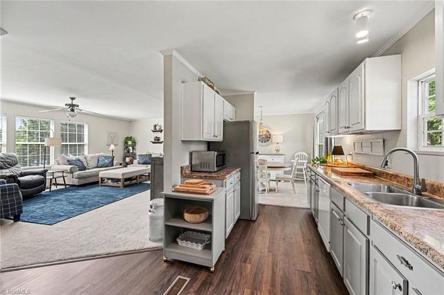 163 Flat Swamp Lake Road, Denton, NC 27239
