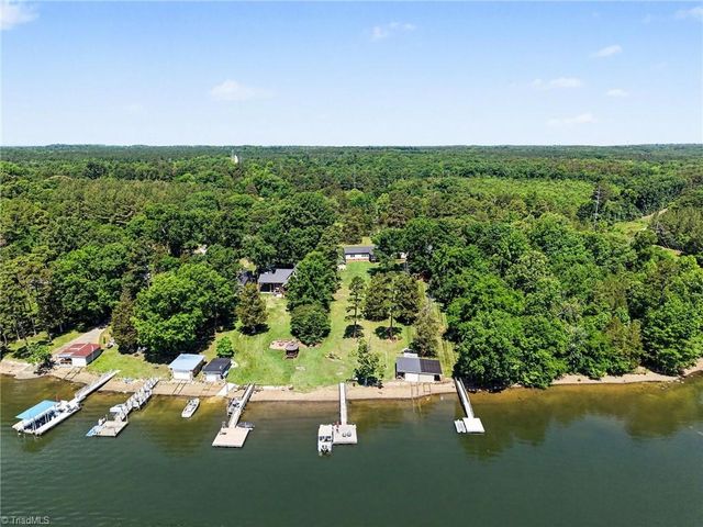 163 Flat Swamp Lake Road, Denton, NC 27239