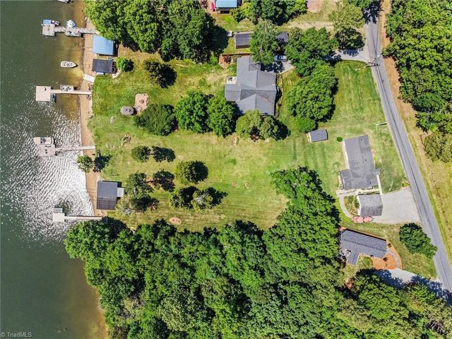 163 Flat Swamp Lake Road, Denton, NC 27239