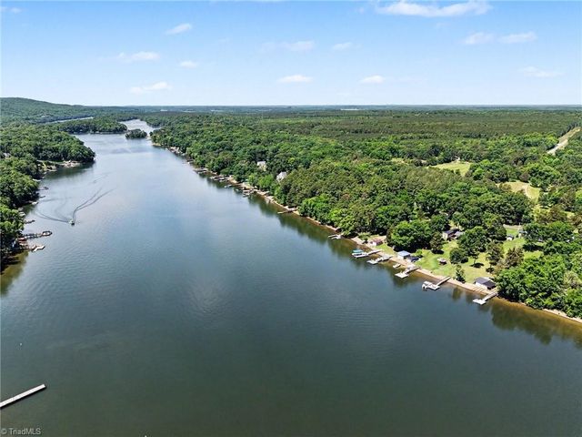 163 Flat Swamp Lake Road, Denton, NC 27239