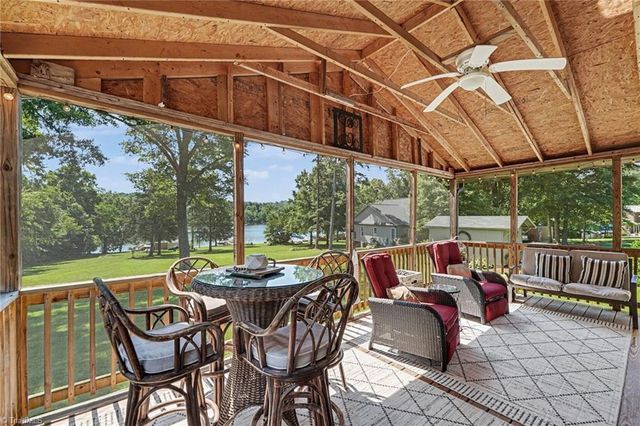 163 Flat Swamp Lake Road, Denton, NC 27239
