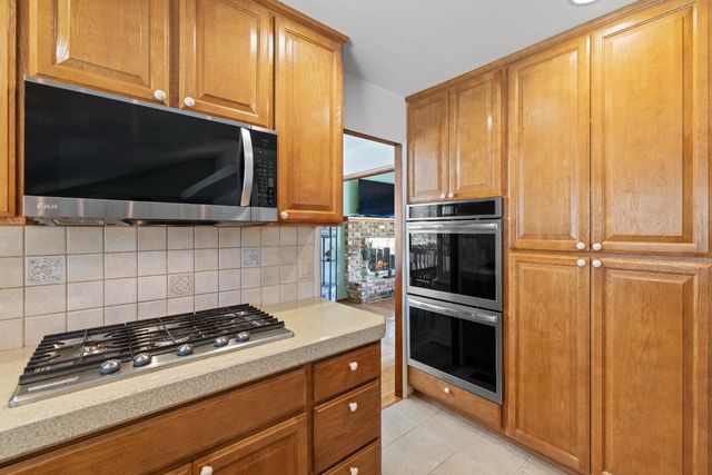 4941 Wendy Ct, Carmichael, CA 95608