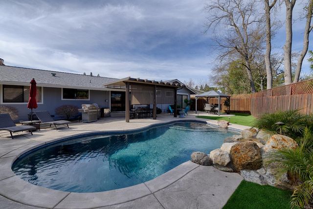 4941 Wendy Ct, Carmichael, CA 95608