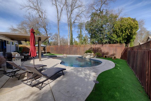 4941 Wendy Ct, Carmichael, CA 95608