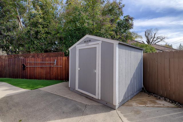 4941 Wendy Ct, Carmichael, CA 95608