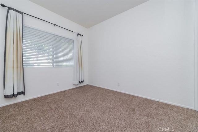 527 Springbrook N, Irvine, CA 92614