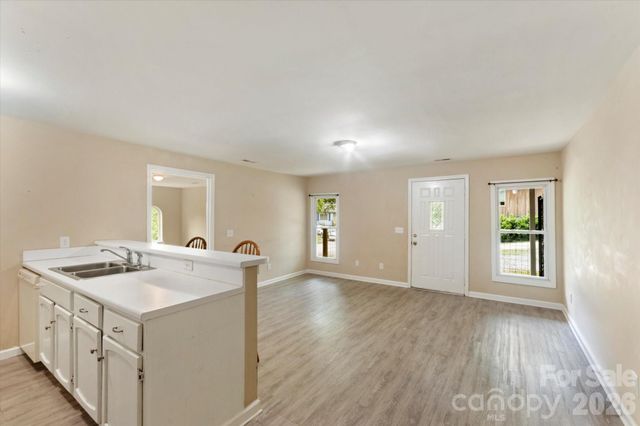 407 W Main Street, Brevard, NC 28712