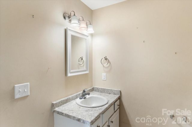 407 W Main Street, Brevard, NC 28712