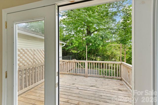 407 W Main Street, Brevard, NC 28712
