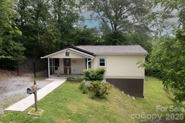 407 W Main Street, Brevard, NC 28712