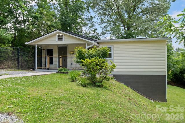407 W Main Street, Brevard, NC 28712