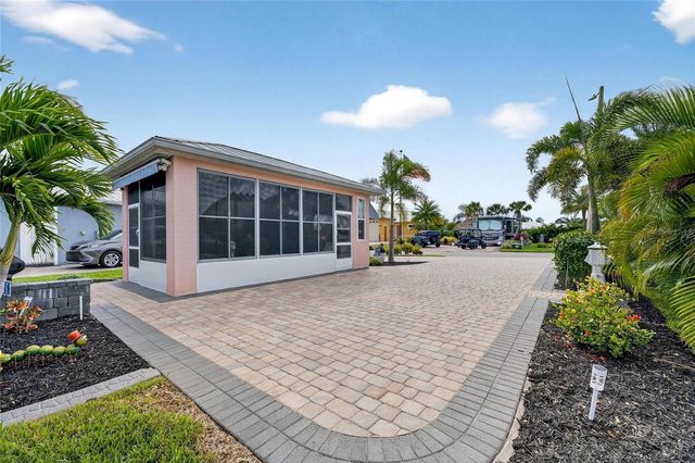 3283 RED TAIL HAWK DRIVE, Polk City, FL 33868