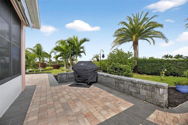 3283 RED TAIL HAWK DRIVE, Polk City, FL 33868