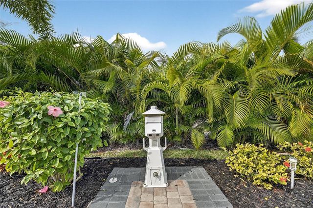 3283 RED TAIL HAWK DRIVE, Polk City, FL 33868