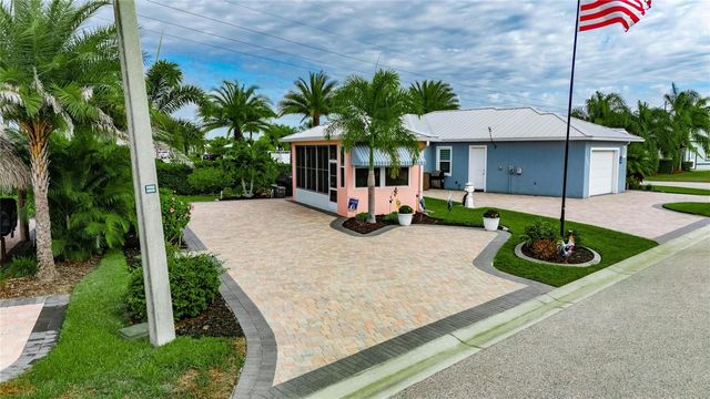 3283 RED TAIL HAWK DRIVE, Polk City, FL 33868