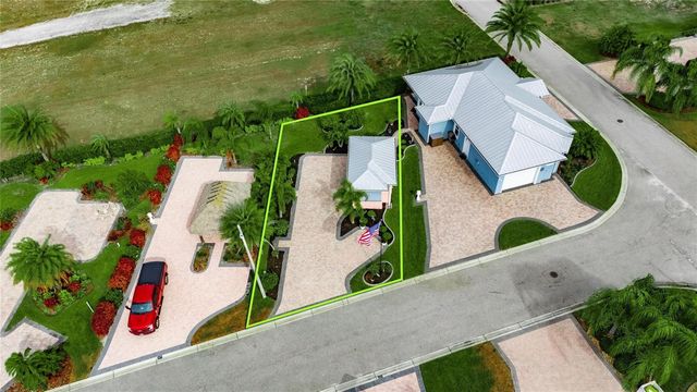 3283 RED TAIL HAWK DRIVE, Polk City, FL 33868