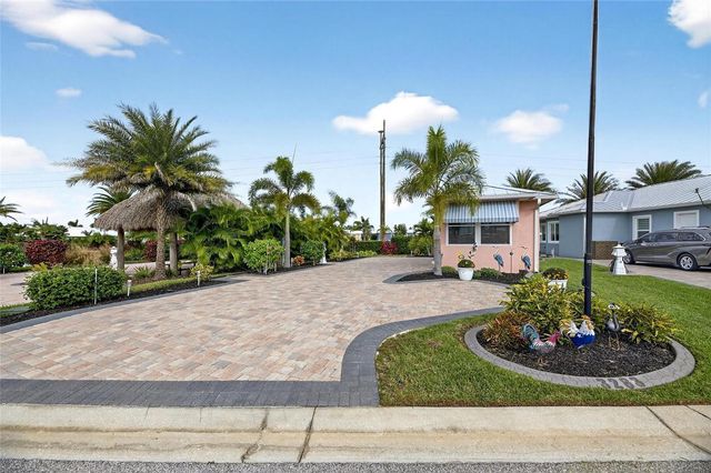 3283 RED TAIL HAWK DRIVE, Polk City, FL 33868