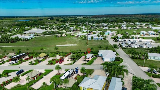 3283 RED TAIL HAWK DRIVE, Polk City, FL 33868